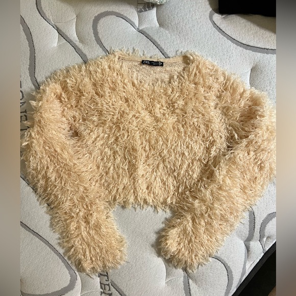 Size S or XS Asian - Picture 3 of 13